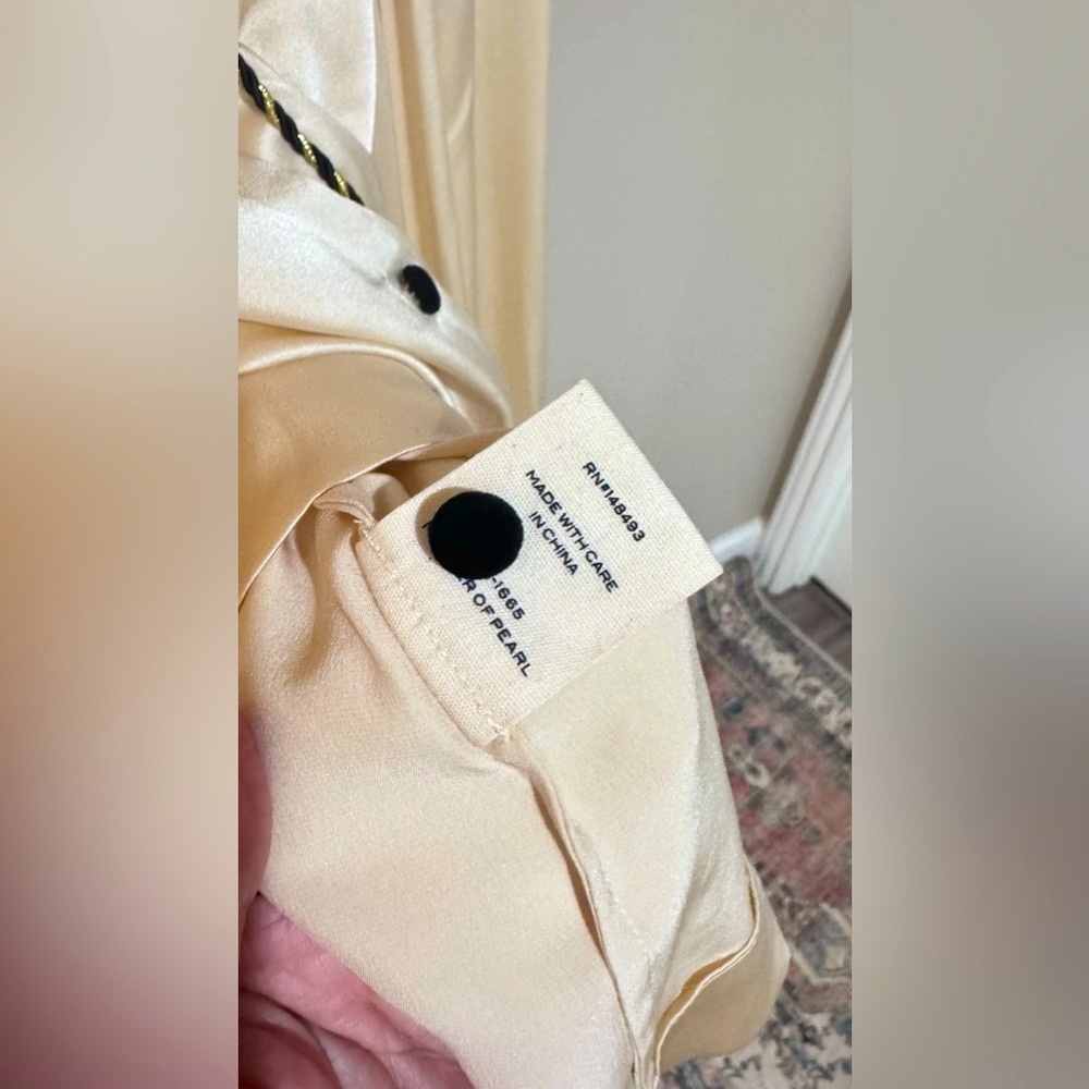 DOEN SIMONE TOP IN MOTHER OF PEARL, brand new without tags, never worn, No flaws - Picture 15 of 16